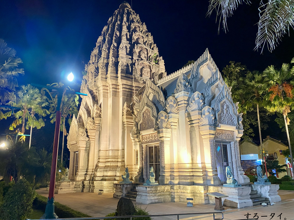 サーンラックムアン ブリーラム県 THE CITY PILLAR SHRINE Buriram ศาลหลักเมืองบุรีรัมย์