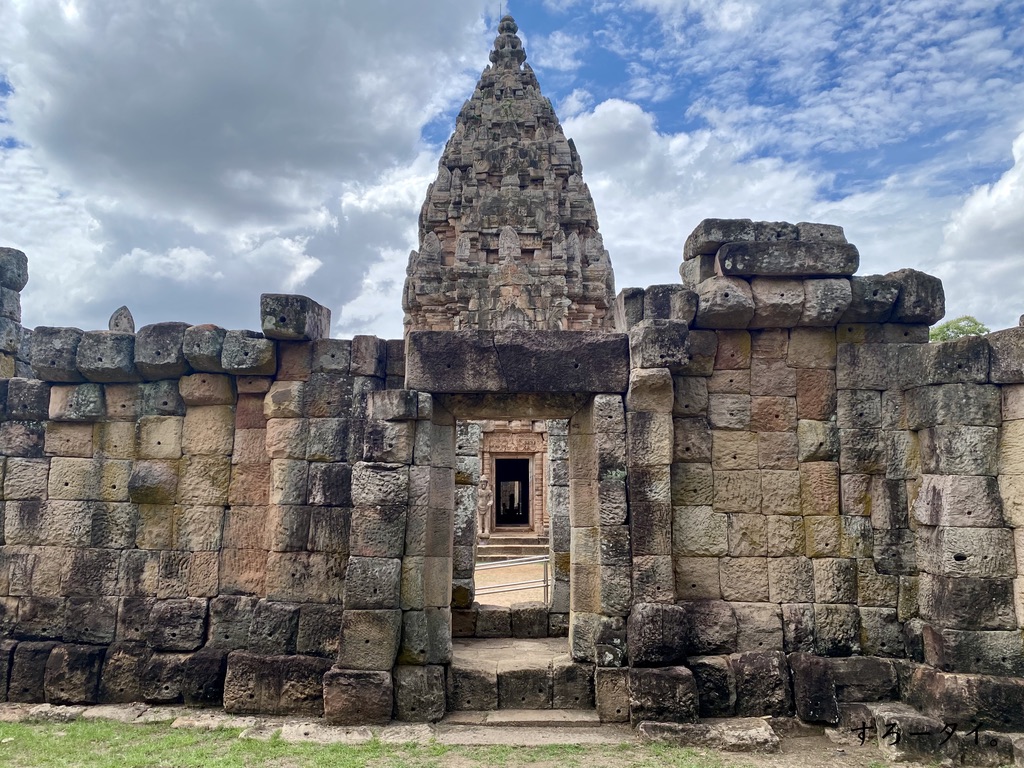 パノムルン歴史公園（อุทยานประวัติศาสตร์พนมรุ้ง）