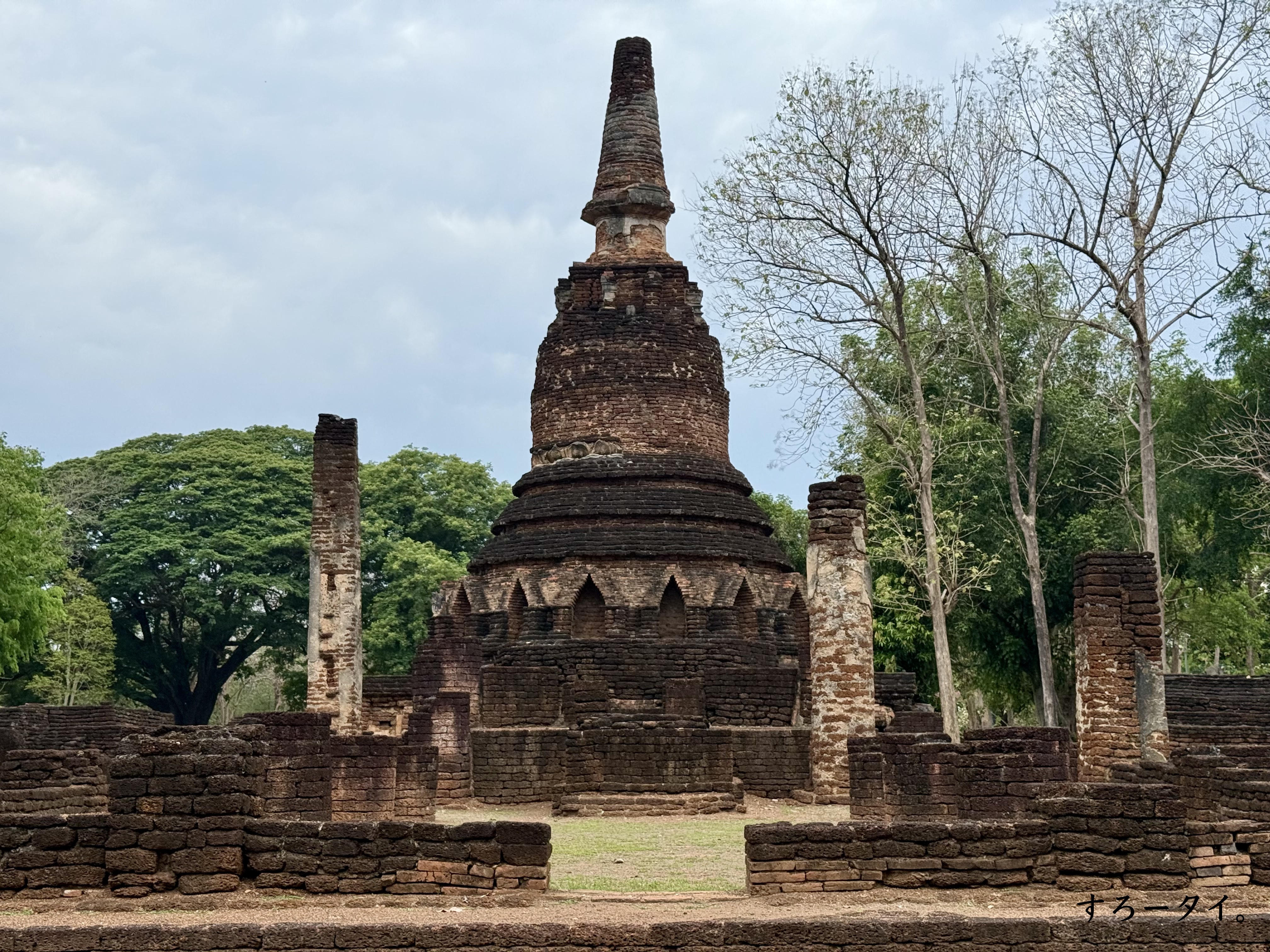 カムペーンペット歴史公園（อุทยานประวัติศาสตร์กำแพงเพชร）