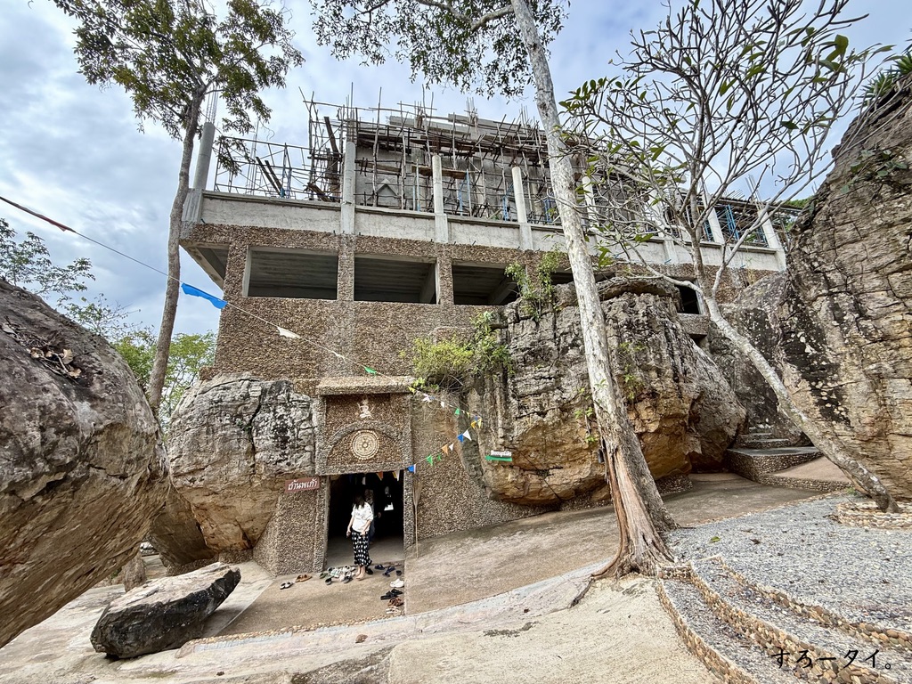 ワット・プータパオトーン(วัดภูตะเภาทอง)