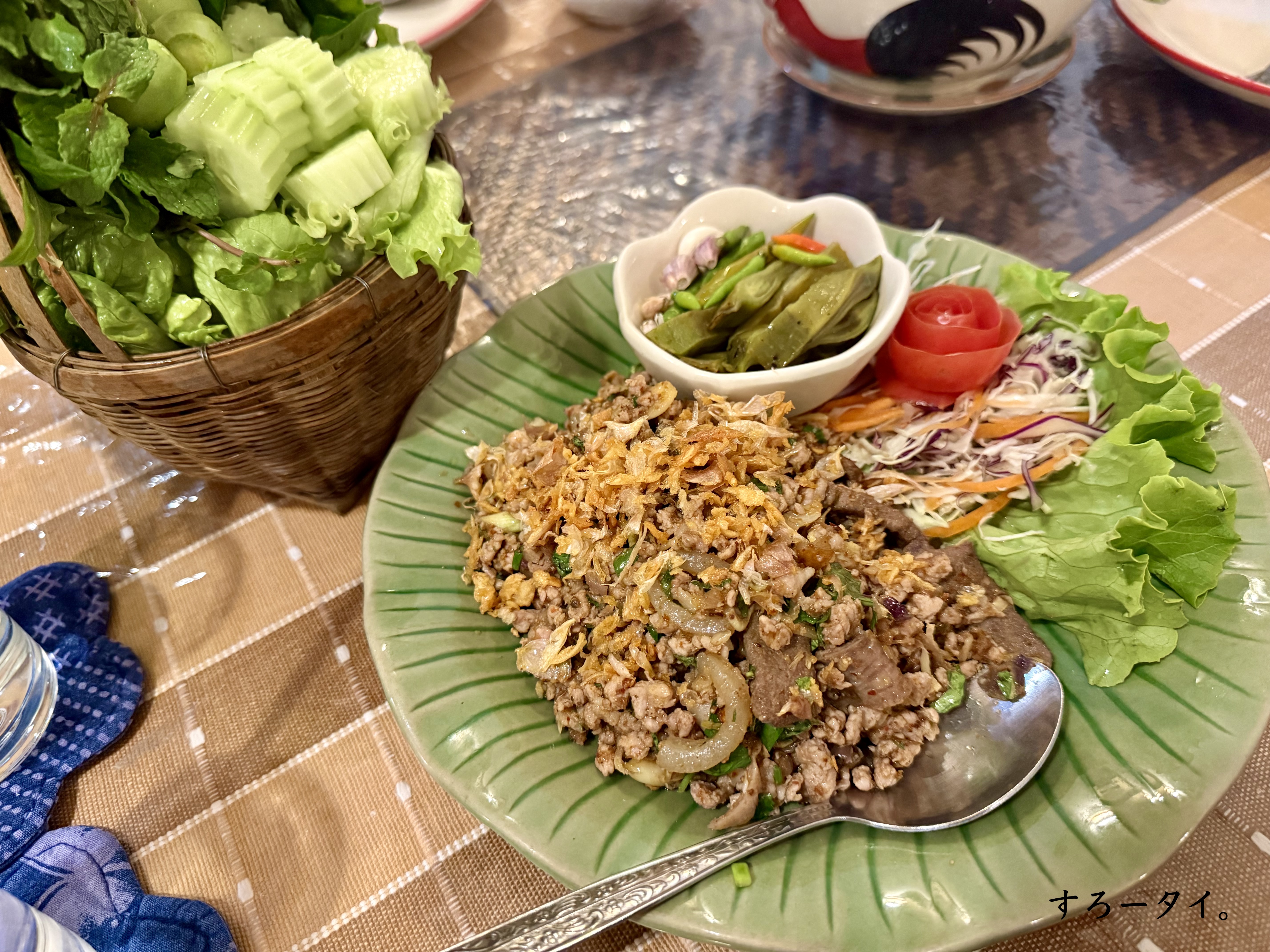 クルアマイムアン(ครัวไม้เมือง)